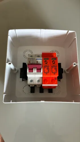 String Box 20A 1E/1S
