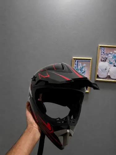 Capacete