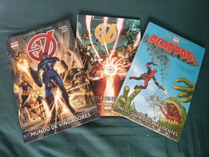Hqs marvel, dead pool e vingadores