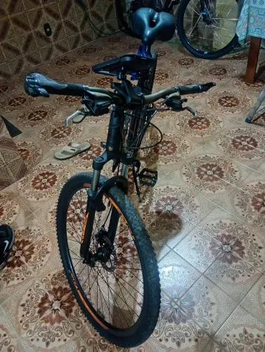 Vendo Bicicleta Montanha BKL Aro 29 24 V