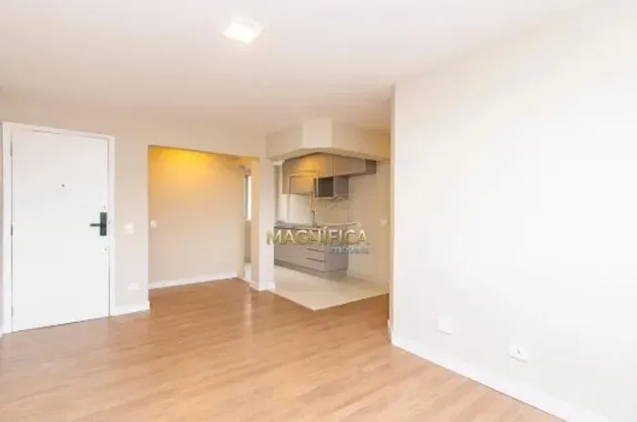 APARTAMENTO com 3 dormitórios à venda com 99m² por R$ 599.000,00 no bairro Água Verde - CU