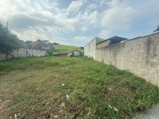 Terreno em Santa Luzia 