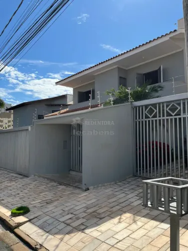 Casa Padrão em São José do Rio Preto