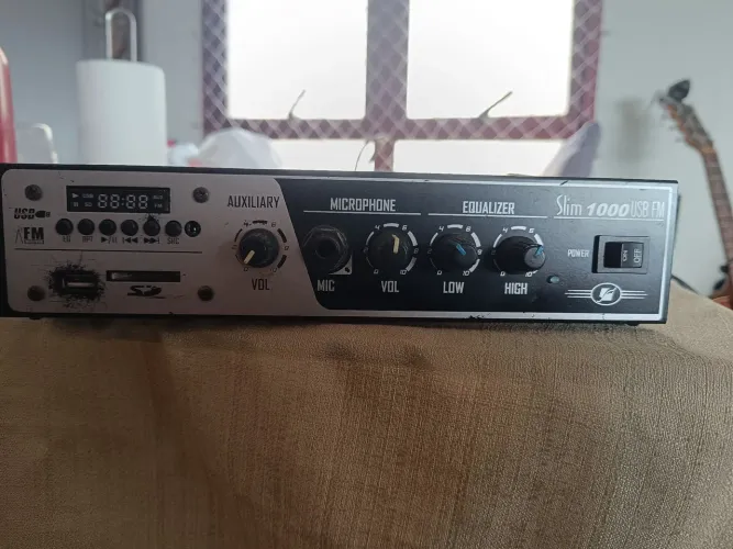 Vendo Receiver para som ambiente