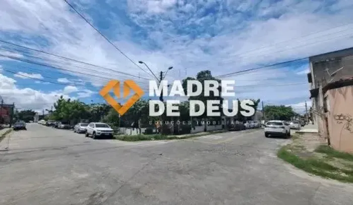 Terreno de Esquina à Venda - Excelente para Comércio