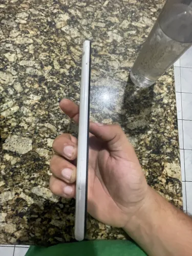 Vendo a30s todo original