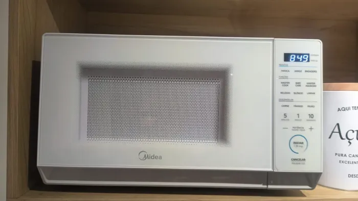 Microondas Midea Mastercook 20 litros