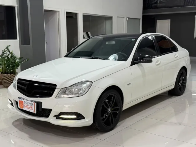 Mercedes-Benz C-180 CGI Classic 1.8 16V 156cv Aut. 2012