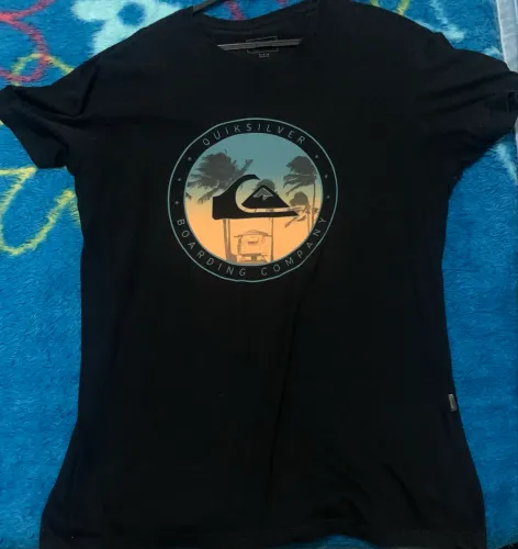 Camiseta Quiksilver tamanho M