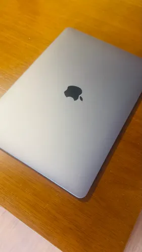 MacBook Air Retina 13? 2019 | Intel i5 | 8GB RAM | SSD 128GB