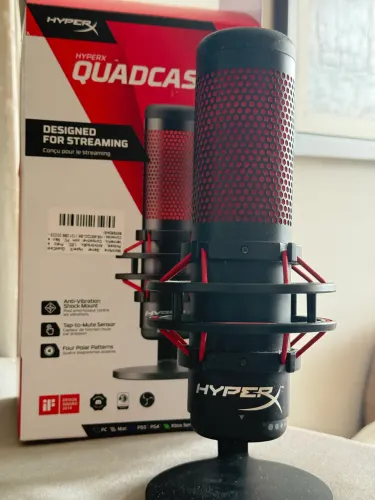 Microfone HyperX quadcast 