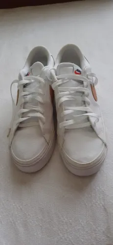 Tênis Nike Court Legacy