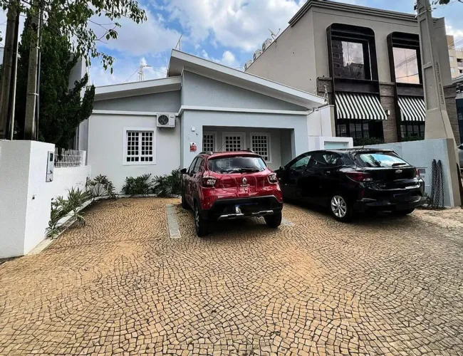 Casa à venda em Campinas, Cambuí, com 5 quartos, com 108 m²