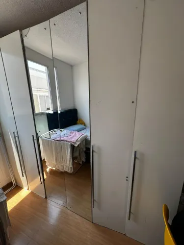 Vendo Guarda-roupa