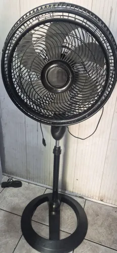 Ventilador de coluna  Britânia 40cm turbo 