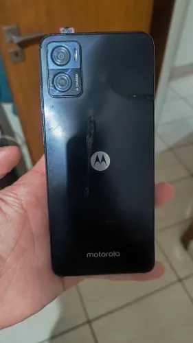 Motorola E22 