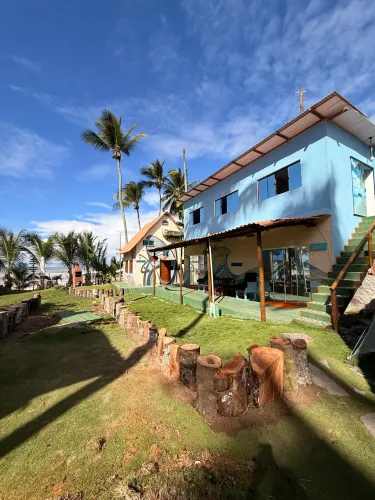 Vendo casa sobrado na Praia dos Milagres em Olivença Ilhéus