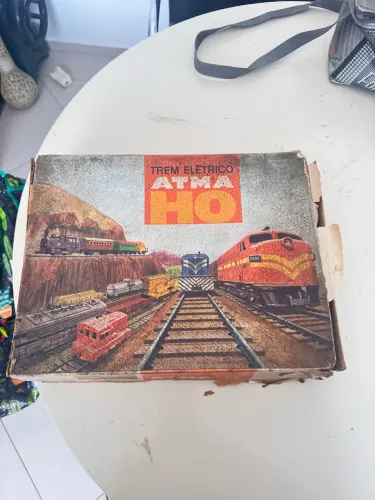 Trenzinho vintage elétrico marca Atma HO completo com manual. Raridade