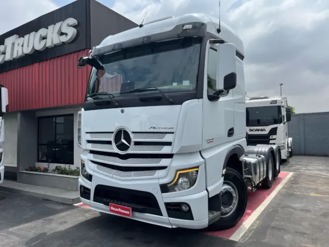 Mercedes Benz Actros 2548 6x2 23/24 Selectrucks.