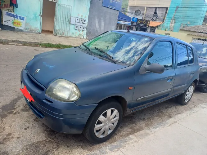 Renault Clio RN/ Expression 1.0 5P 2001
