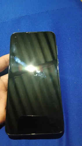 MOTO G7 POWER semi novo