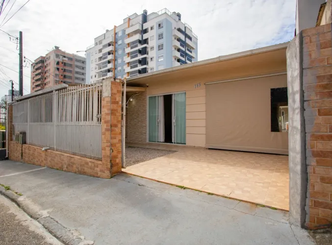 Casa mobiliada completa em Barreiros São José SC 