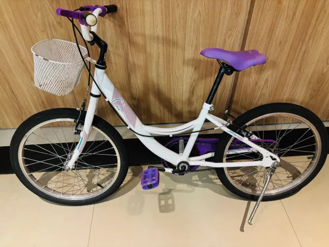 Vendo bicicleta Caloi ceci aro 20