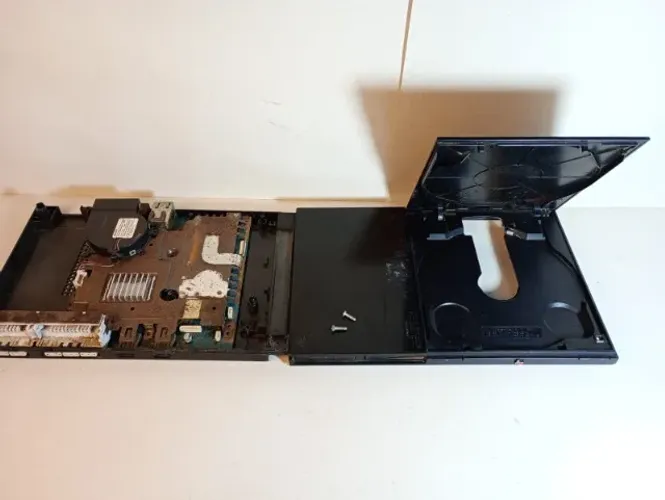 Carcaça PS2 Slim SCPH-90010 + Sucata Para Troca de Peças e Restauro