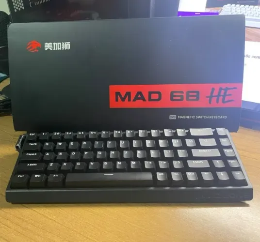 Madlions Mad 68HE Flagship (Teclado Magnético)