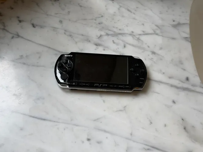 PSP slim preto
