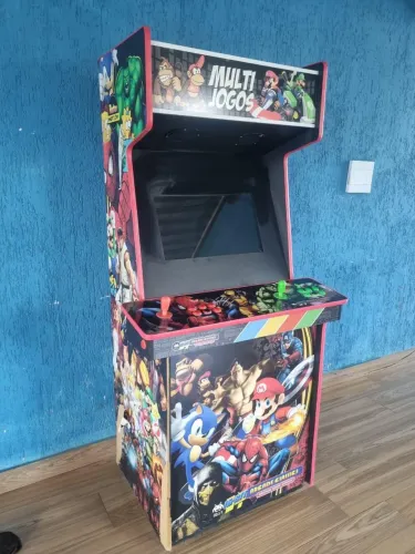 Fliperama multi jogos.