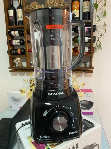 Liquidificador Mondial 220V 2,2L 550W novo lacrado