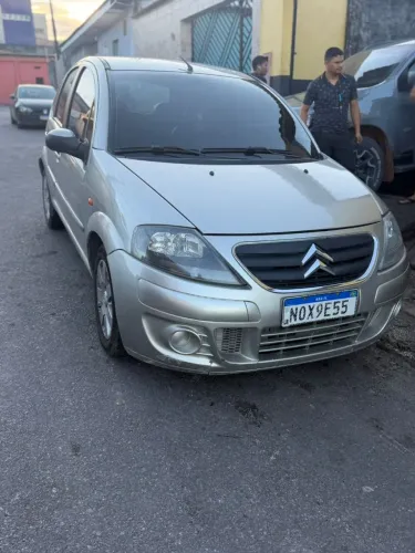 Citroen C3 GLX 1.4/ GLX Sonora 1.4 Flex 8V 5P 2012