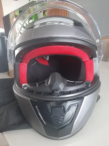 Capacete LS2