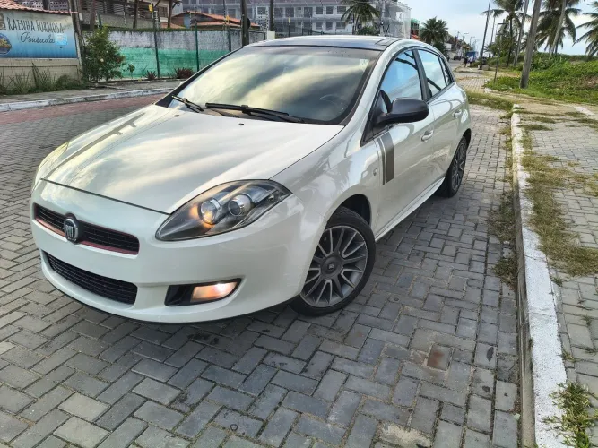 Fiat Bravo Sporting 1.8 Flex 16V 5P 2014