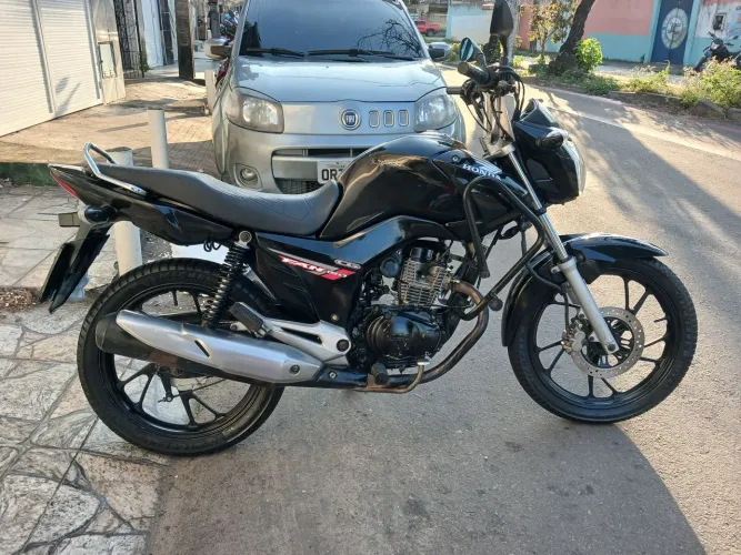Honda fan 2013 2014 . Vende se ou trocar.  