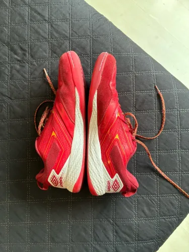 Chuteira Umbro Pro 5 Bump Dragon Year Pack