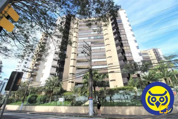 Apartamento 3 quartos, venda, Centro, junto à Beira Mar Norte, Florianópolis