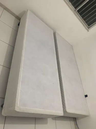 Vendo base para cama box R$350,00