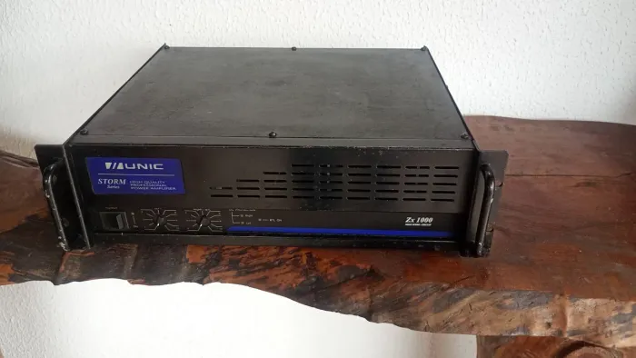 Vendo duas potência UNIC