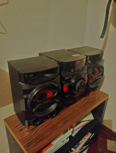 Vendo Som LG X-Boom - Potência e Som de qualidade