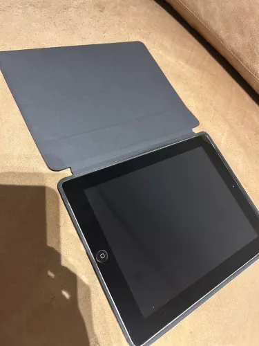 iPad 2 Este é um Apple iPad de 32GB.