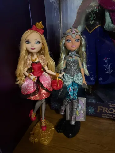 Darling charming ever after high