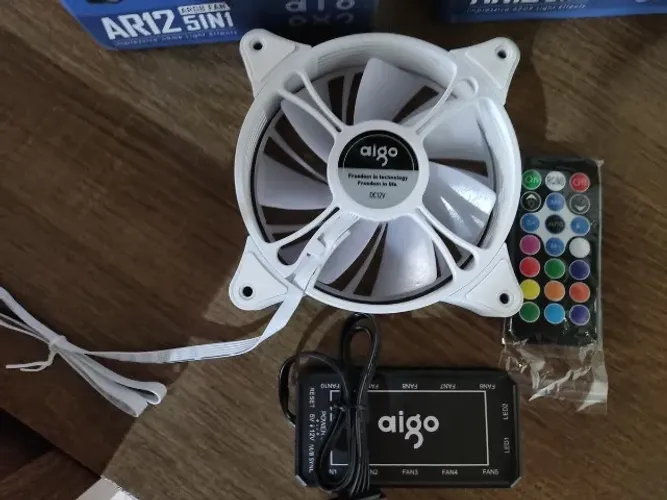 9 coolers aigo ar12 branco com controladora novos