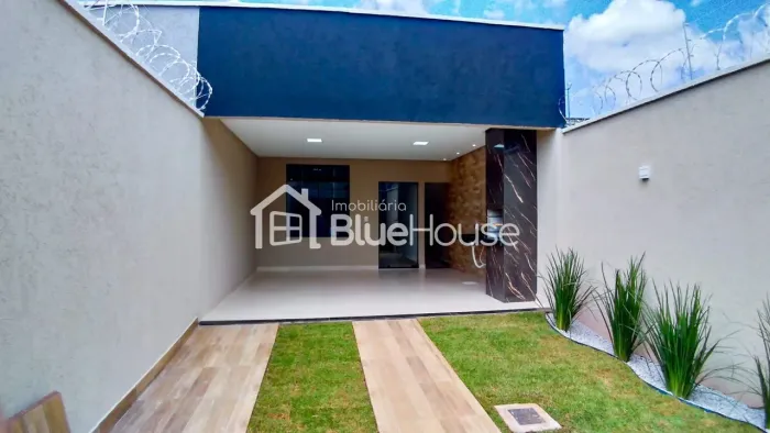 Casa de 3 Quartos sendo 1 suíte em acabamento Premium no Setor Novo Planalto  Goiânia/GO.