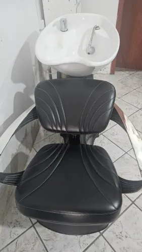 Lavatório com Cuba de Porcelana