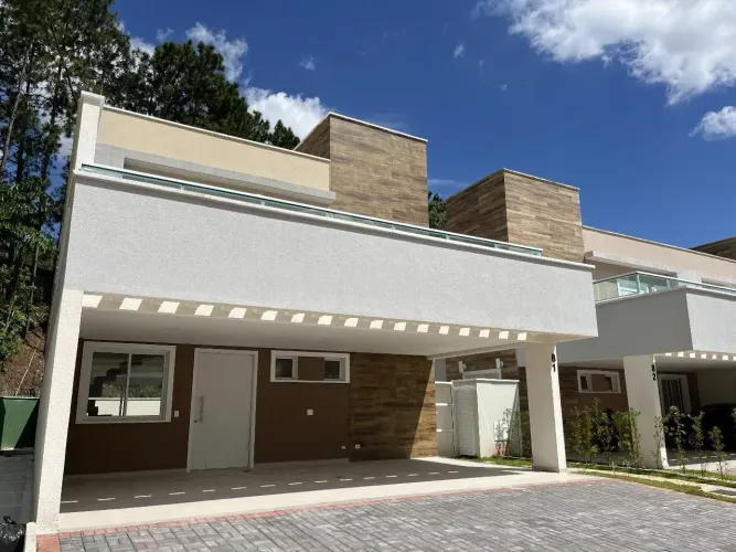 Sobrado à Venda Sunville Stilo | 3 Dorms | 201m²