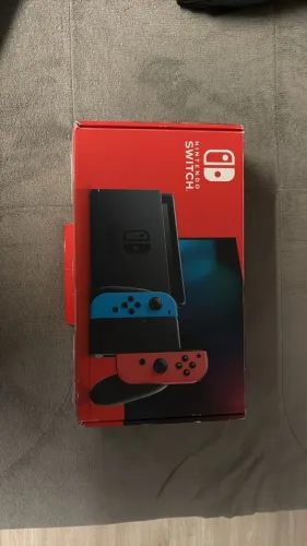 Nintendo switch V1 - Cor Neon - peças originais - usado em excelente estado