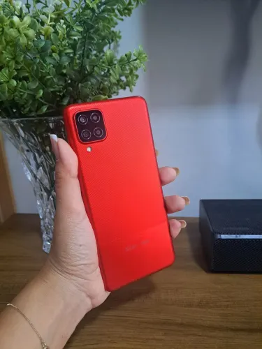 Celular Samsung A12 /64 Gb