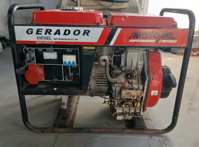Gerador Trifasico a Diesel, usado apenas 50 horas